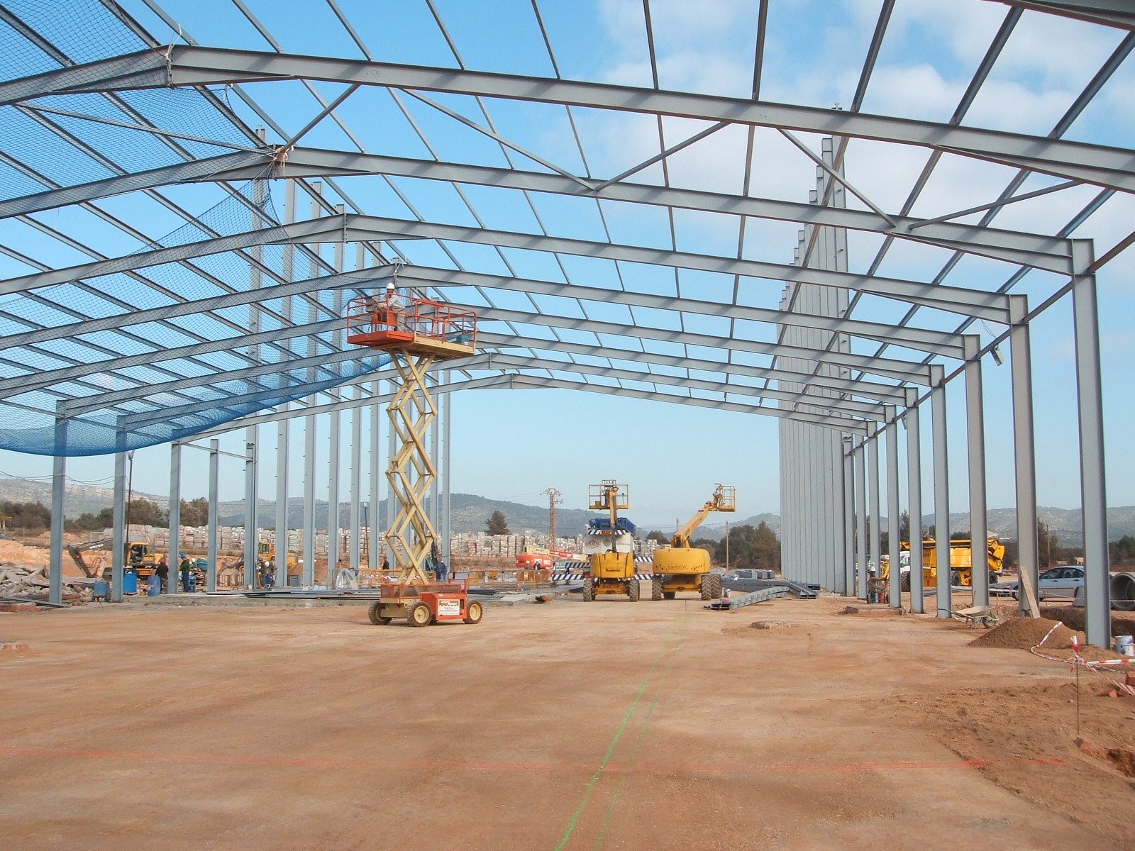 Nave industrial en ejecución, previa a la apertura de la actividad